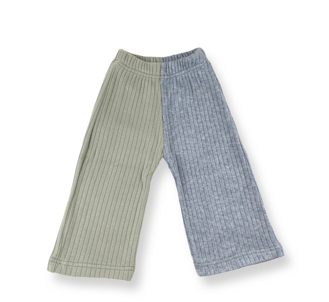 Ribbed co-ord set in green and blue