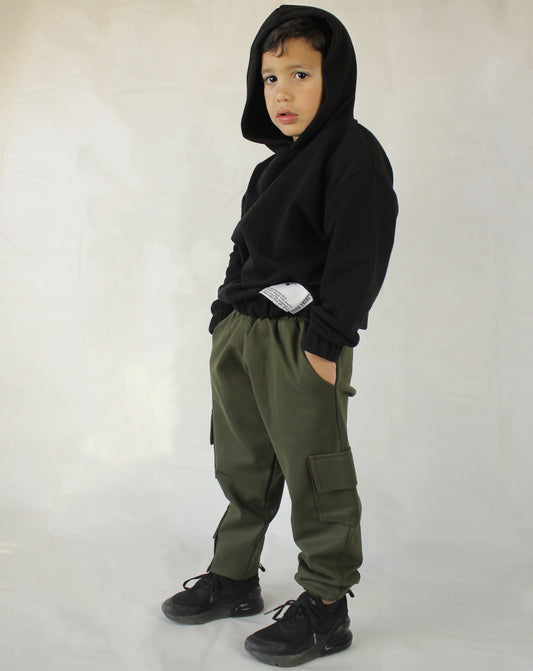 Unisex cargo joggers in olive