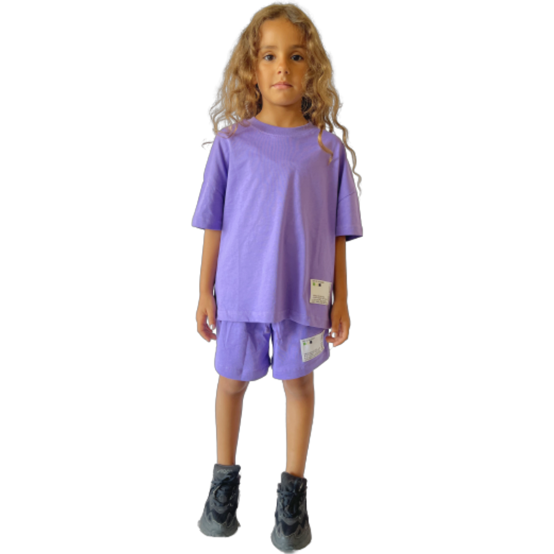 Oversized t-shirt and shorts set in purple